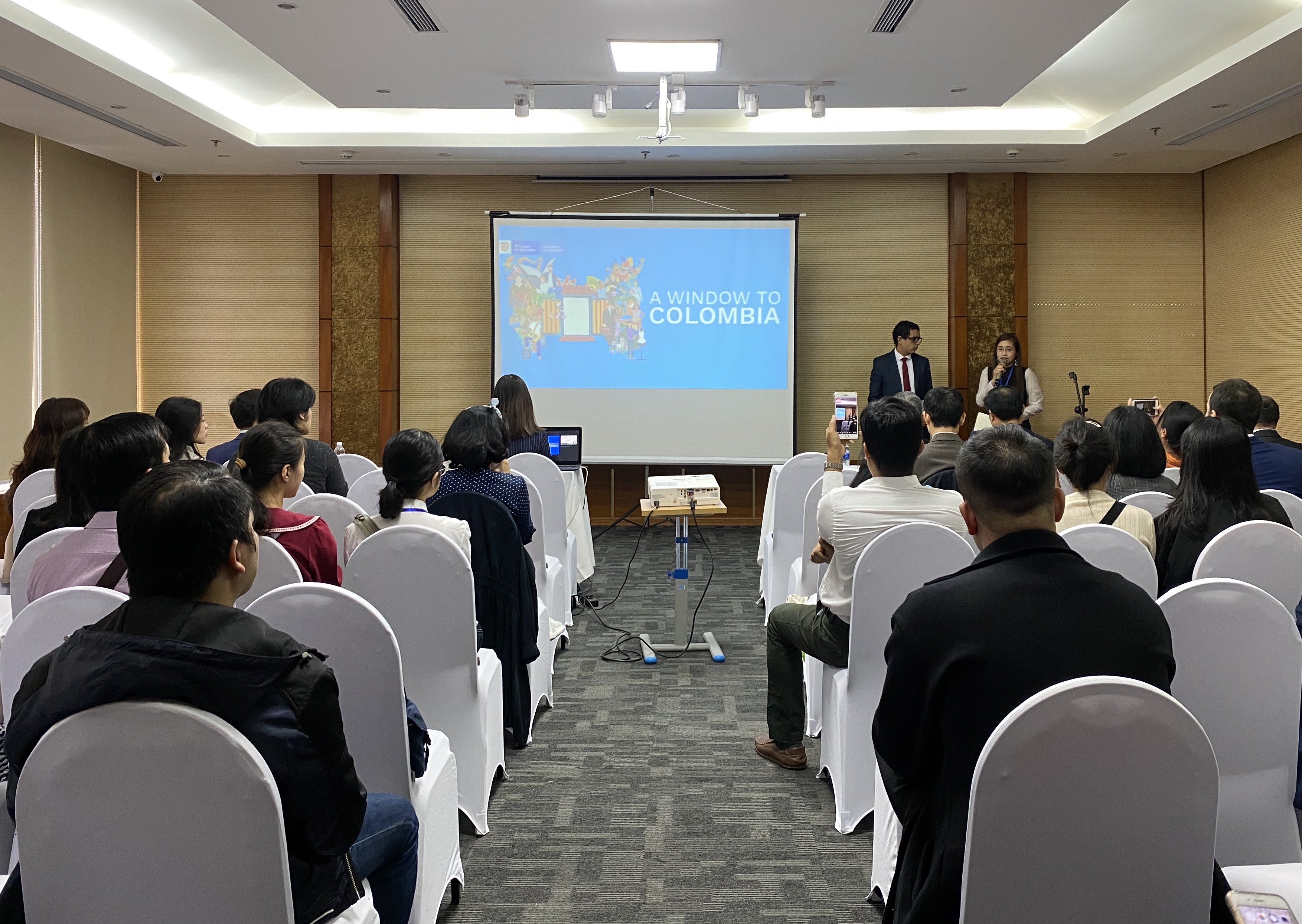 Giới thiệu văn hóa và du lịch Colombia tới Việt Nam